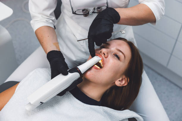 Best Holiday Emergency Dentist in Le Roy, IL